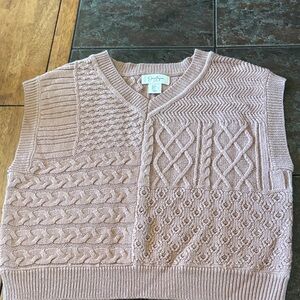 Jessica Simpson Textured V-Neck Sweater Vest in Dusty Rose Pink